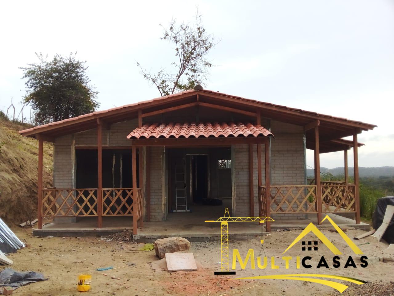 Casa Prefabricada tipo Campestre con Teja de Barro a Dos Aguas para la  Familia Vides - Multicasas Prefabricada 